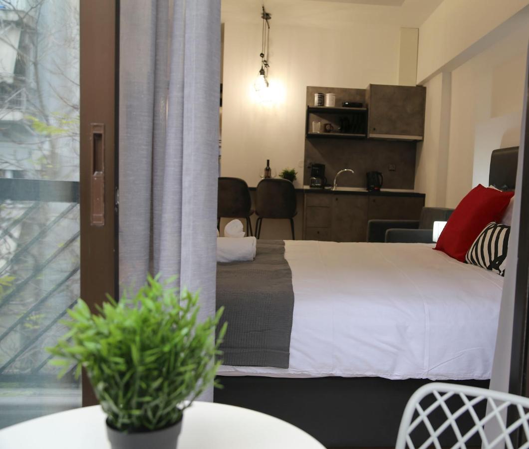 Zh Luxury Suites Thessaloniki Exterior foto