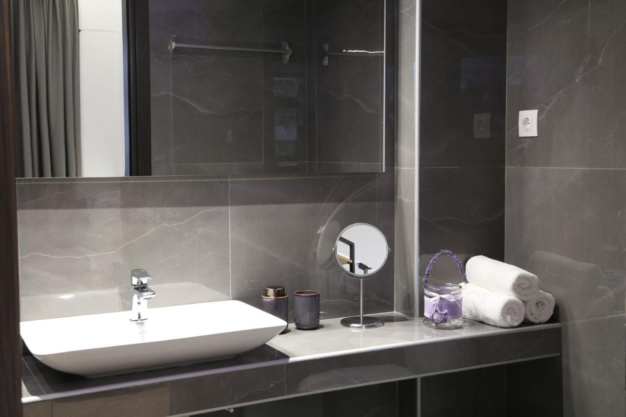 Zh Luxury Suites Thessaloniki Exterior foto